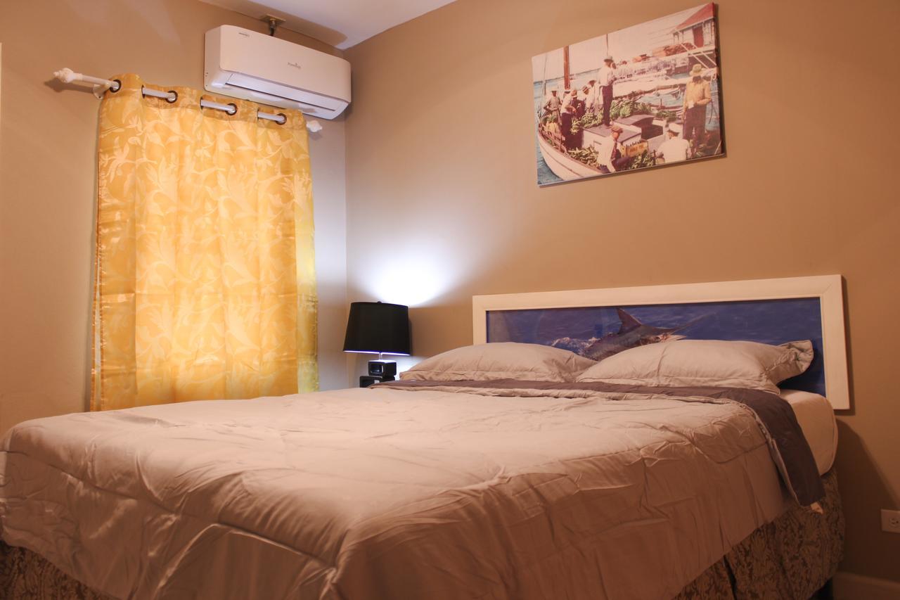 ناسو Hibiscus Inn Hotel المظهر الخارجي الصورة